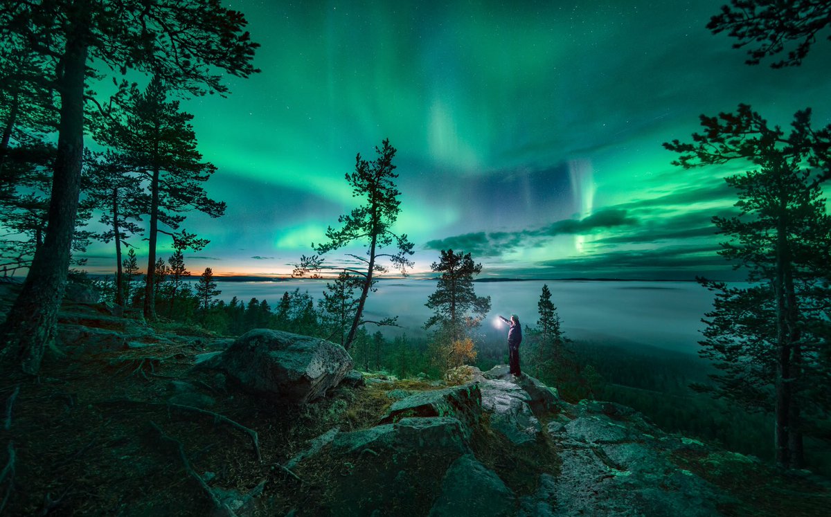 RT @KarlinSatu - Valoa Aavasaksan yössä #Ylitornio #Lapland #Finland100 #photoby 📸Risto Leskinen - Lots more wonderful photos of the Auroras here: fi.pinterest.com/DiscoverFinlan…