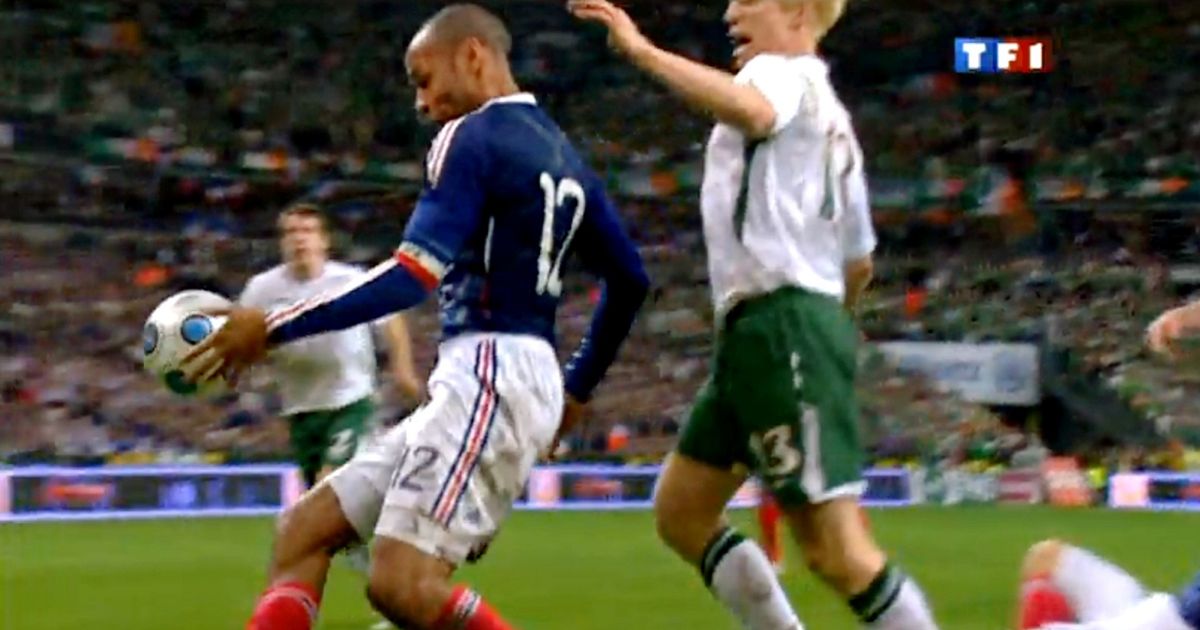 BeWarmers's tweet photo. RT if you think Thierry Henry is still a complete and utter gobshite...#COYBIG https://t.co/24nc9Y9AuT