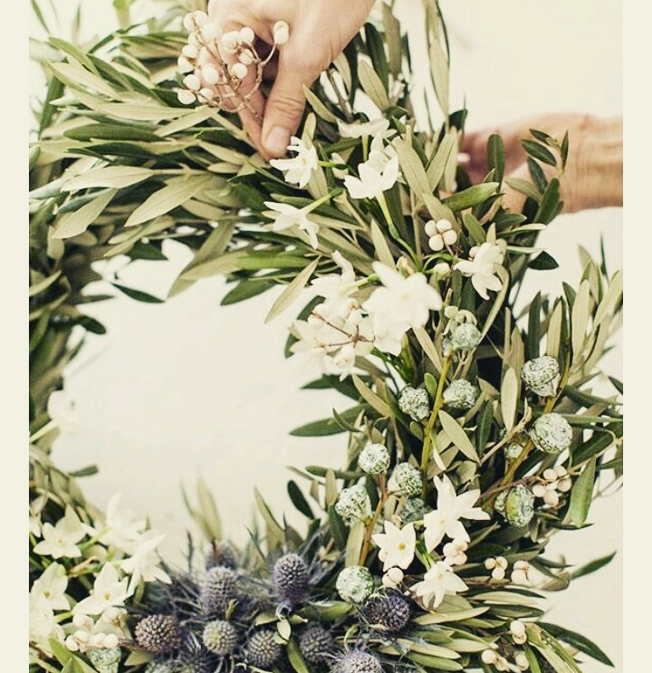 thestorescroyde's tweet photo. Never made a wreath? Haven't bought one for this Christmas? Come to our Christmas wreath workshop on the 4th of December at 6.00pm. Tickets are £35 and that even includes a glass of mulled wine 🍷 come into the Stores for tickets and more info! https://t.co/1zf7onywvY