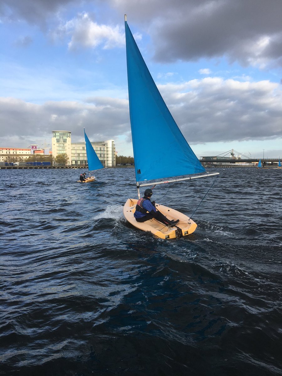 Nauticaldepartm's tweet photo. Champagne (on ice) sailing for the last year 11 session of the year! https://t.co/ZCCgs8ubqj
