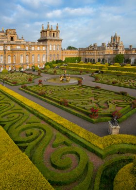 ExOxVenues's tweet photo. See our top 5 #Oxfordshire Meeting Rooms with a View - https://t.co/XUDd00FRSD … #meetings #events #mice #meetingrooms https://t.co/OF4jEHbV3u