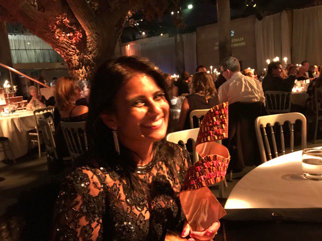 kinsale_ie's tweet photo. Many congratulations to Guny Patel of Kinari Boutique Kinsale who WON an Underlines Magazine Stars 'Best Shop Award' last night in London. 
#KinariKinsale #ShopLocal https://t.co/7M1lqGfQ15