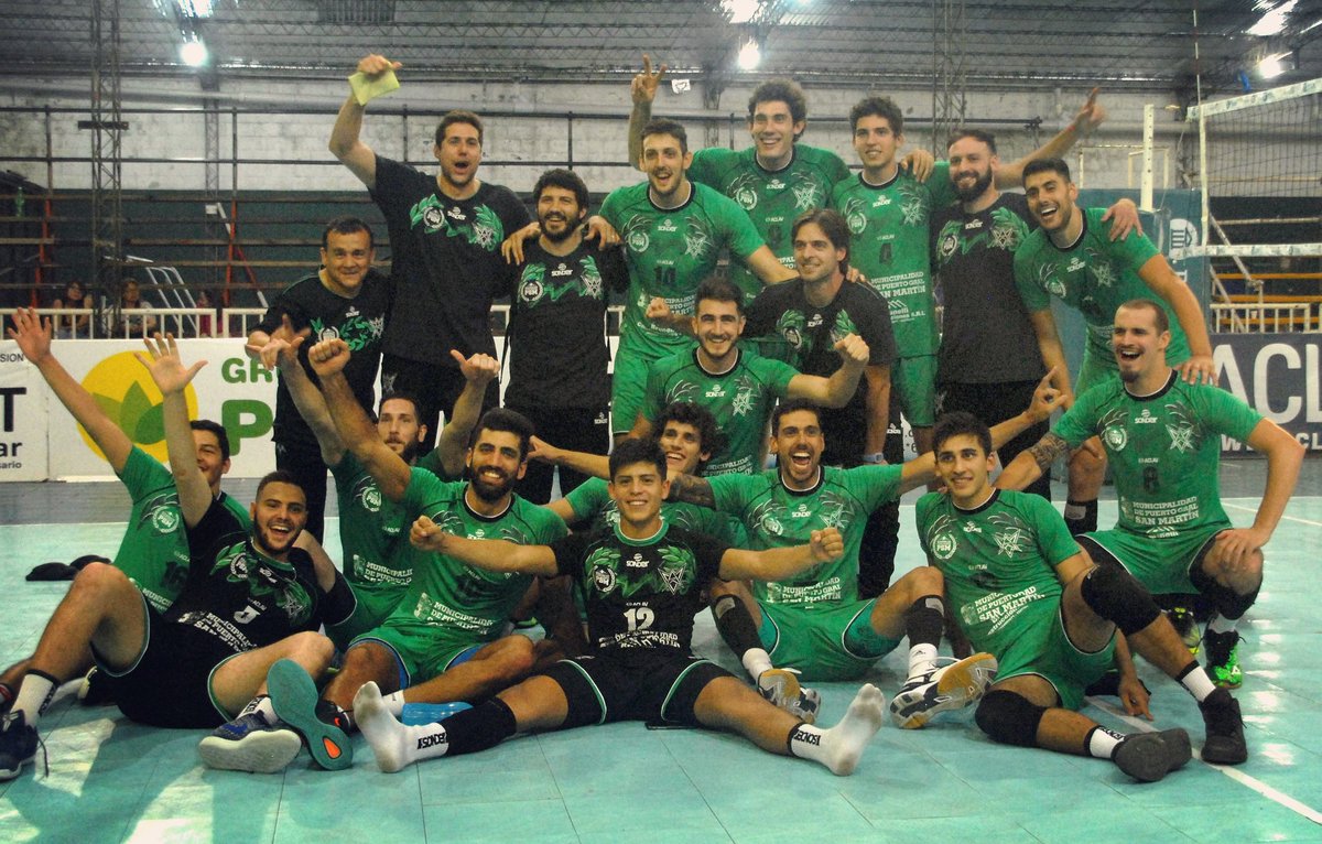 GRomanutti's tweet photo. 3-2 a Bolívar anoche en Puerto.
#BichoBicho 🐛 #TwitteandoCuandoGano https://t.co/uksC5V9vsD