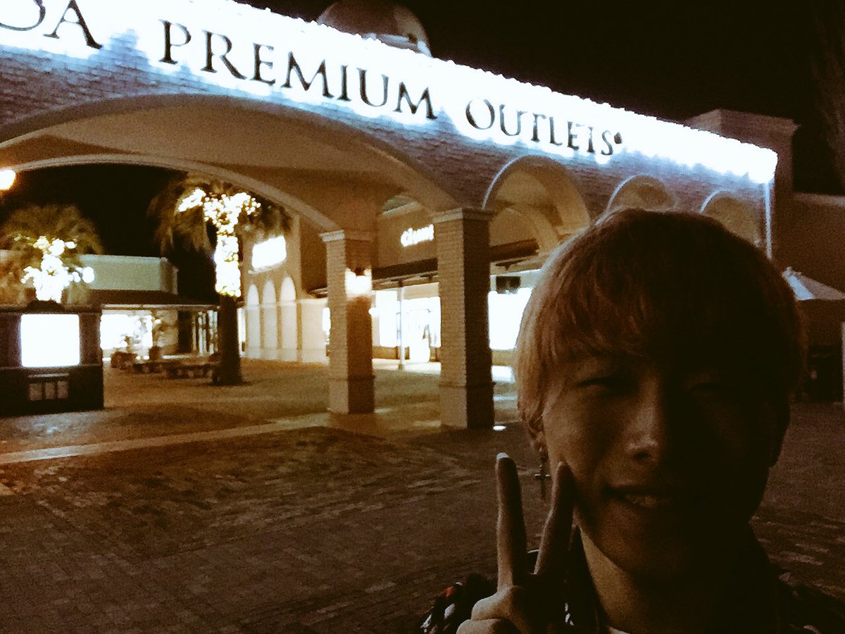 laters_dekatin's tweet photo. 今日はね〜💓夕方から1人でお散歩しながら神戸三ノ宮にお買い物に行ってきたわ〜💓
3年ぶりに行ったんだけどね〜色々景色とかも変わってたわね〜💓💓
その後ね〜💓1人でスパゲティ〜を食べたわ〜💓 楽しい1日だったわ〜🙄 https://t.co/bghDZsbZ9C