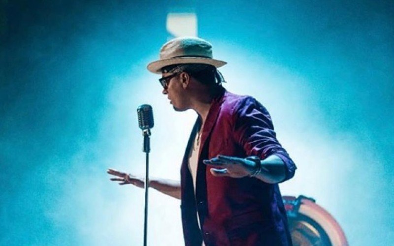 noticierovv's tweet photo. #Entretenimiento #10Nov @JUANMIGUELMusic presentó su nuevo audiovisual Amigos con Beneficios #NoticieroVenevision https://t.co/qIMF98vn3n https://t.co/Rzb1vTZbvY