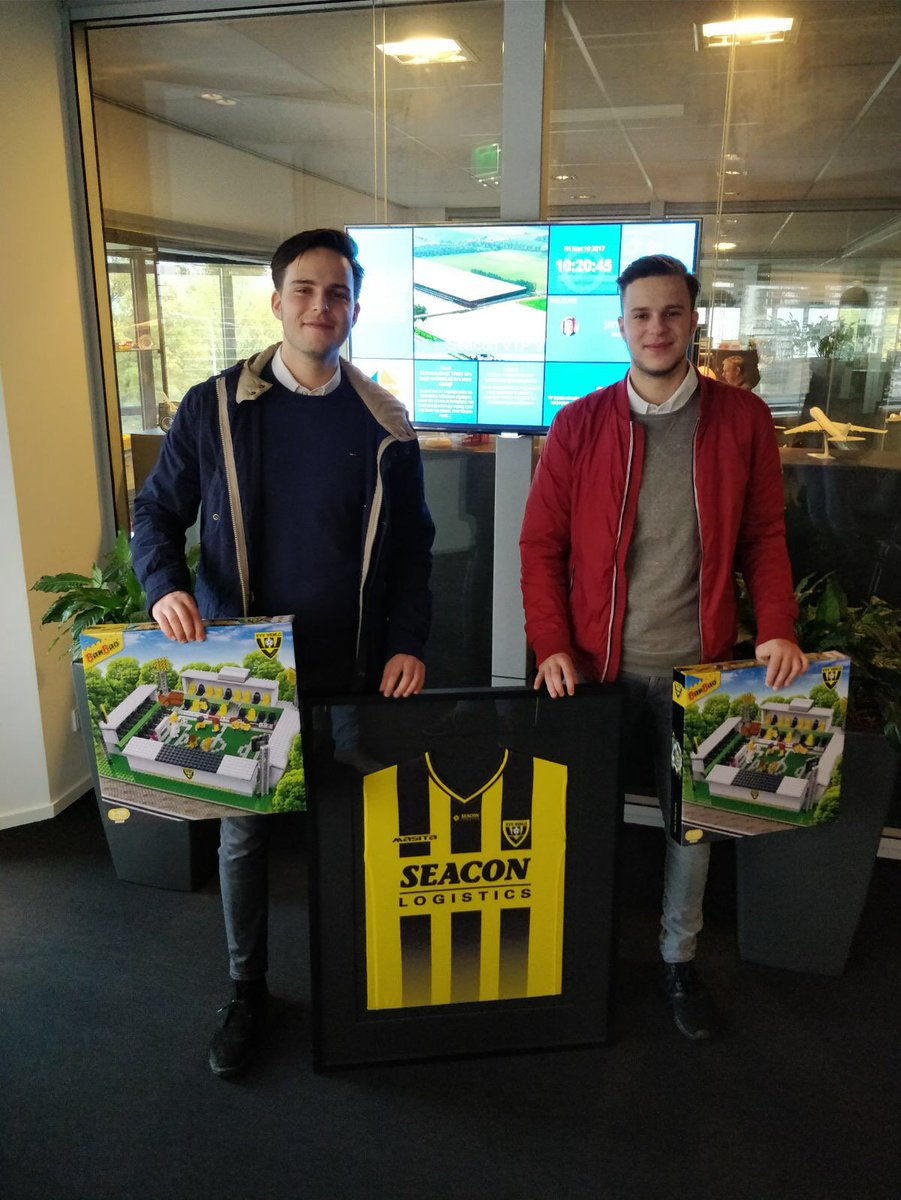 seaconlogistics's tweet photo. Heden door @vvvvenlo succesvolle @vvvesporter team bezocht! Buitengewoon interessante ontwikkelingen op het gebied van gaming, sport en marketing! Ongekende mogelijkheden voor VVV-Venlo netwerk #bluelogistics #valuethroughknowhow https://t.co/RRHsf0es6s