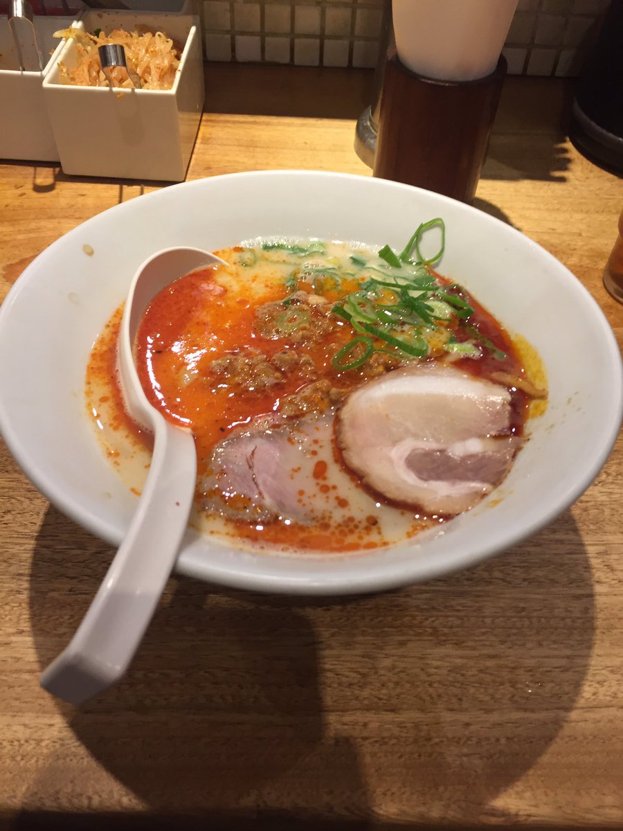 87209Spring's tweet photo. 単独行動慣れてきた。
ラーメン美味い。 https://t.co/00tnxZujzv