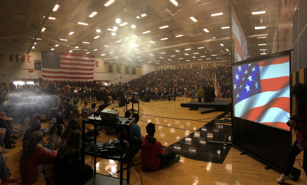 meteavalley's tweet photo. We thank you for your service, Veterans. @MVPrincipal1 https://t.co/fb5IokKZmy