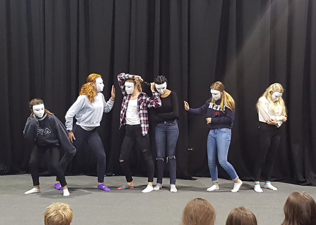 FettesDrama's tweet photo. Same mask. 16 different characters. #3rdform https://t.co/ozude8j2AF