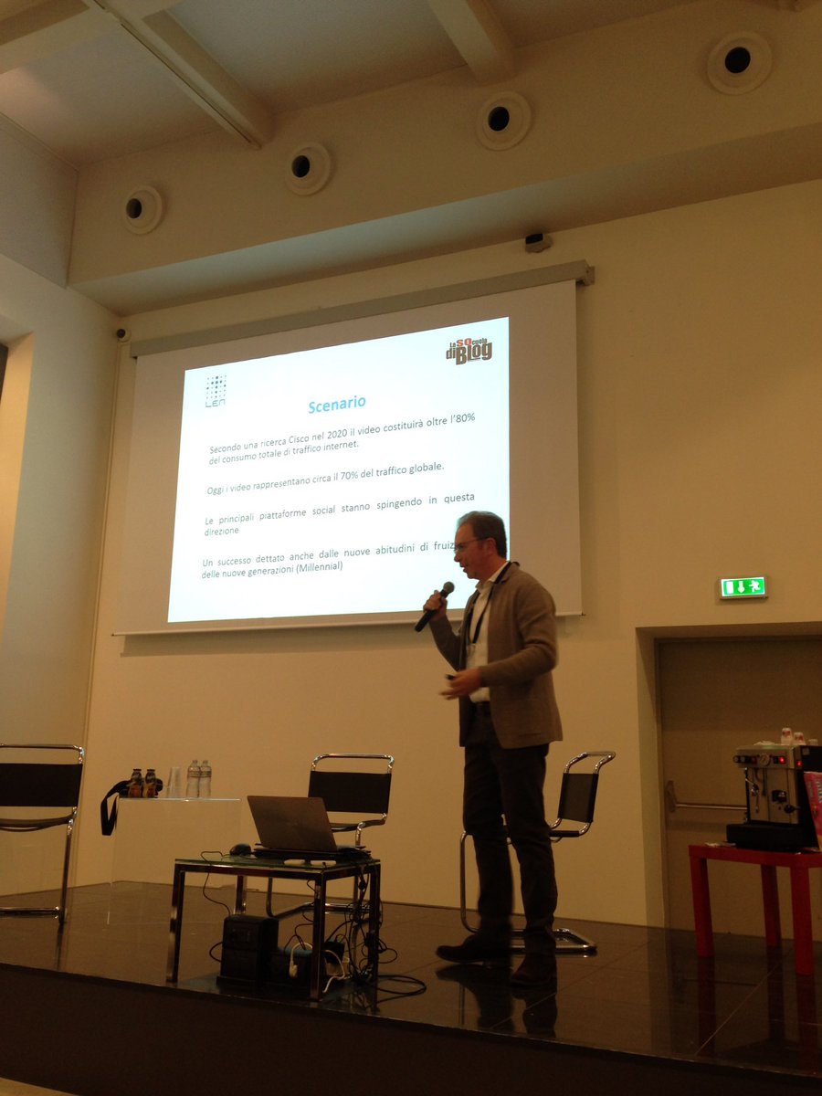 LENFormazione's tweet photo. Alberto Grossi: contenuti di videostorytelling #storytelling #video #dcr17 #sdbawards #lenatwork https://t.co/cAYjCsIYSt