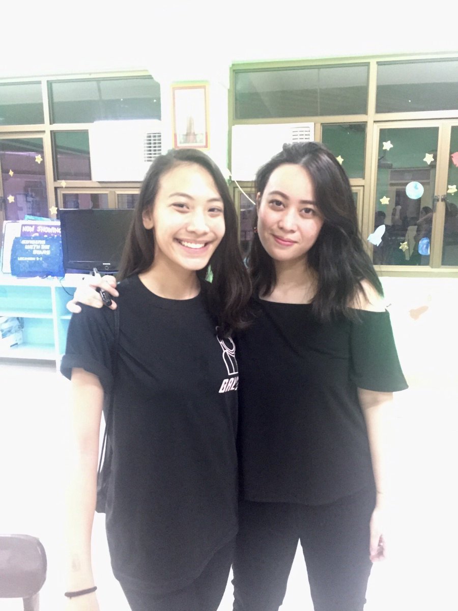 enchannahted's tweet photo. highlight of my day: seeing my idol perform again 😭💓 ily always and your set today was beautiful 😙 https://t.co/JmEOMPLt1F
