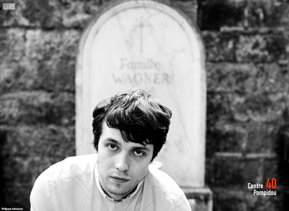 CentrePompidou's tweet photo. Concert d'un crooner.

#SoiréeSonore #YanWagner @ARTE_Radio 
https://t.co/fvBjNrJ7OX https://t.co/PooigkB4D9