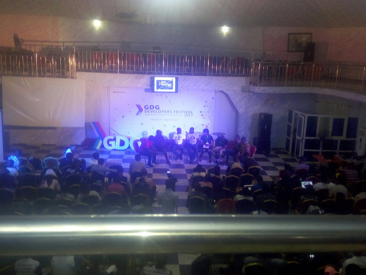 ClickShottech's tweet photo. #devfestse17
Talk with "The Experts" https://t.co/nLbxqti7Pj