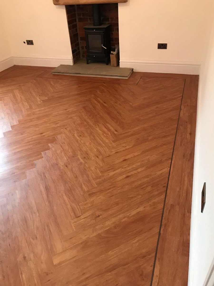 Style it Floors in Preston sent us these fantastic Conceptline Wild Oak installation shots. Great work! ow.ly/tiQA30guEnb #flooring