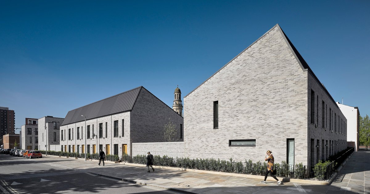 TimekeepersSq's tweet photo. Thrilled to have scooped the Urban Regeneration gong at last night's #BrickAwards2017. Well done team! @buttressarch @Muse_Devs @wienerberger https://t.co/89zljhx0ek