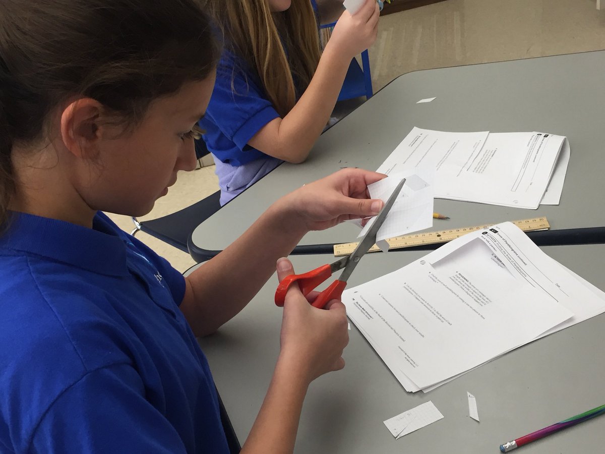 Schechter_Math's tweet photo. Deriving the formula for area of a parallelogram by manipulating shapes. #constructivismandmath https://t.co/vmJdCHPfCE