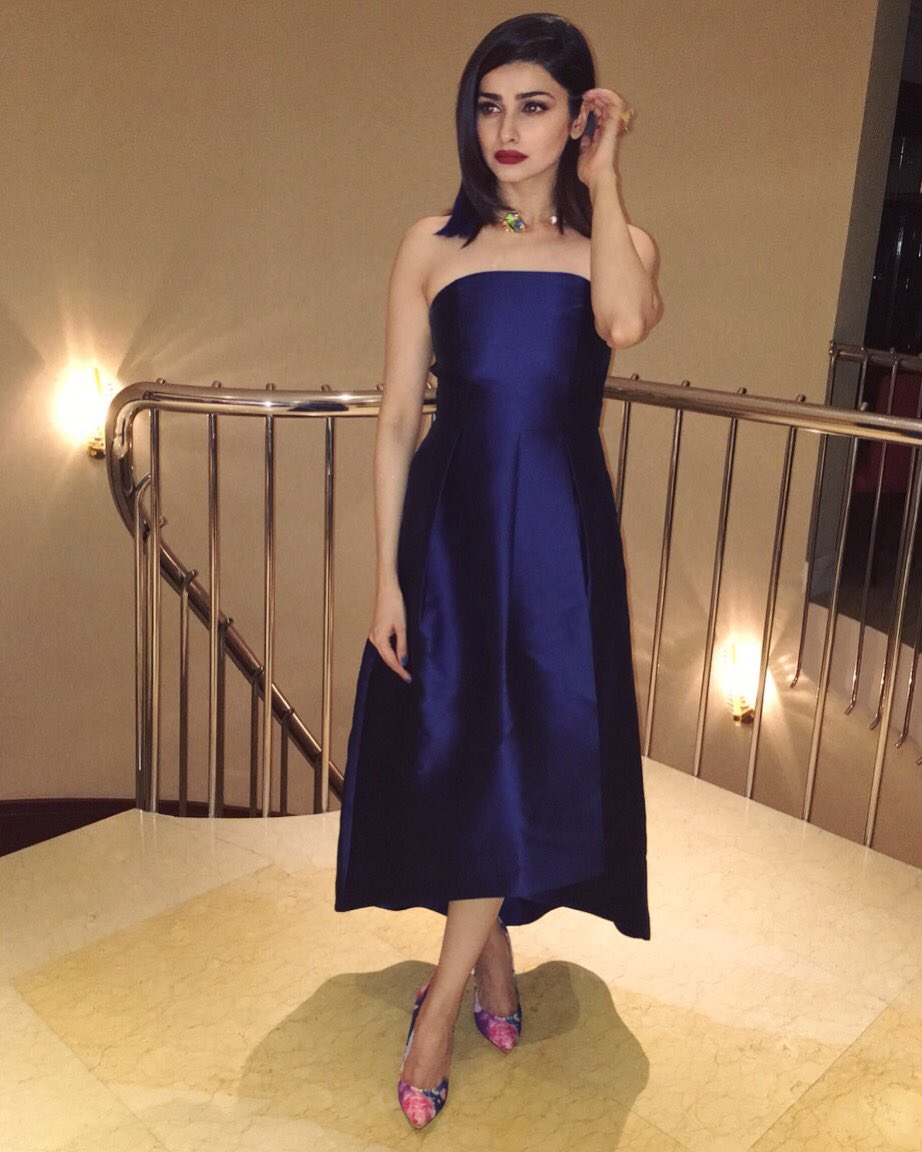 Self styled 🦋 #Dubai #AwardsNight #blue #love