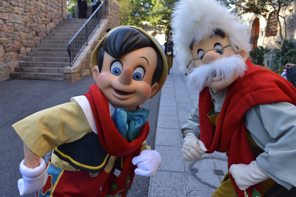 Be Our Guest 隠れミッキーを見つけたピノキオとゼペット 東京ディズニーシー キャラクターグリーティング ピノキオ ゼペット T Co Lvenmjahna