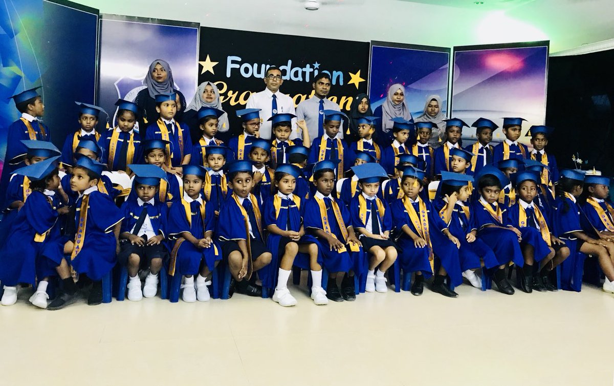 KGS145's tweet photo. Foundation Students Graduation 2017 @EducationMV @aishathshiham @NajfaGasim @pscherri @IbrahimRushdhy1 https://t.co/eypncx7Aw6