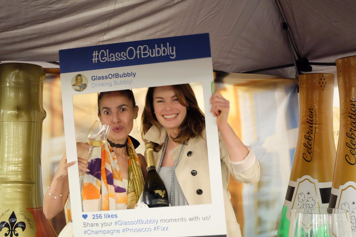 Glass of Bubbly® tweet media