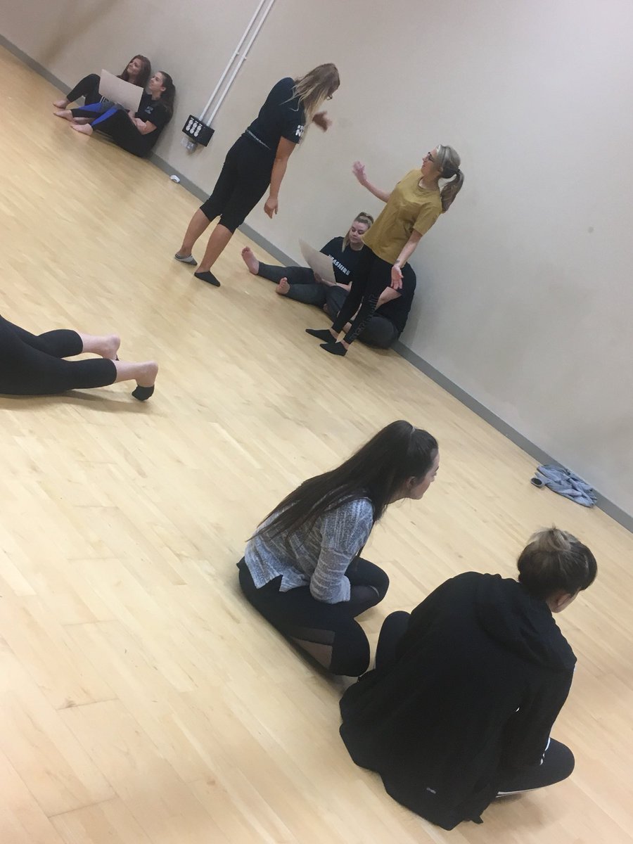 TheSimpsonBoard's tweet photo. Some Pictures .. @DanceUCLan #dance #choreograph #Northwest #inclusive #disability #simpsonboard #lisasimpson https://t.co/dyrYuJWn6U