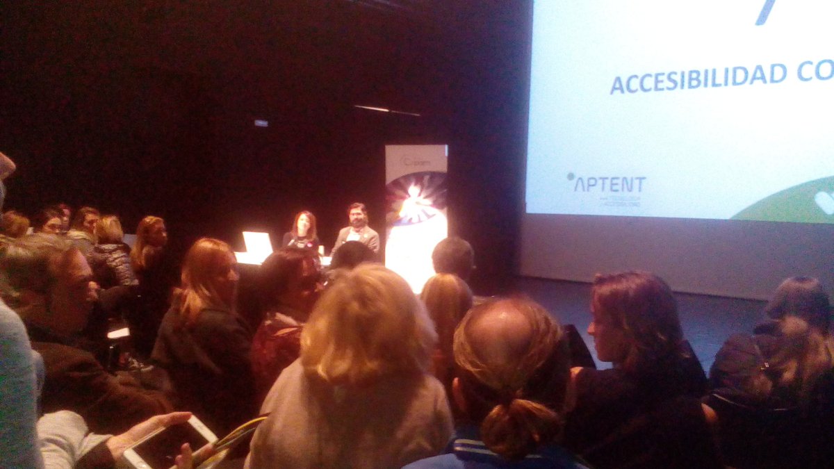 Juanicolas_in's tweet photo. #inesenciso y javierjimenez imparten formacion teatro accesible en III ENCUENTRO AAEE e inclusion social @FundacionCepaim @regiondemurcia https://t.co/p7UxnuJUig