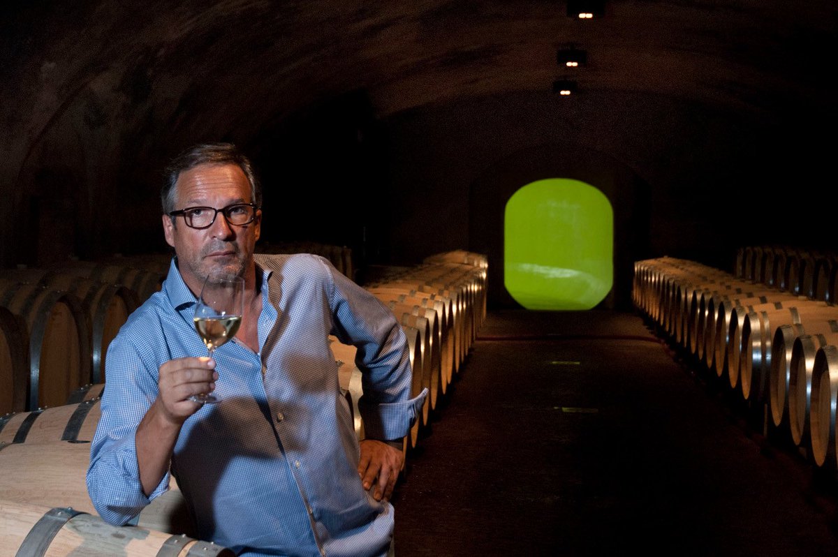 WineNewsIt's tweet photo. "In #Paesi come #Svizzera e #Francia c'è #abitudine a bere #bianchi invecchiati, sarebbe #rivoluzione culturale": #HansTerzer #SanMicheleAppiano a #mwf2017 https://t.co/BWs5Pwaive
