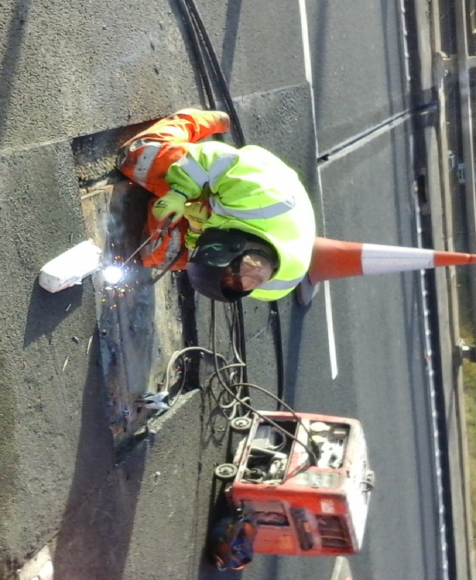 HighwaysNEAST's tweet photo. Hard work continues to complete emergency repairs #LofthouseInterchange #M62 J29 / #M1 J42. Restrictions likely all day. Expect delays https://t.co/l91dMb9IFY
