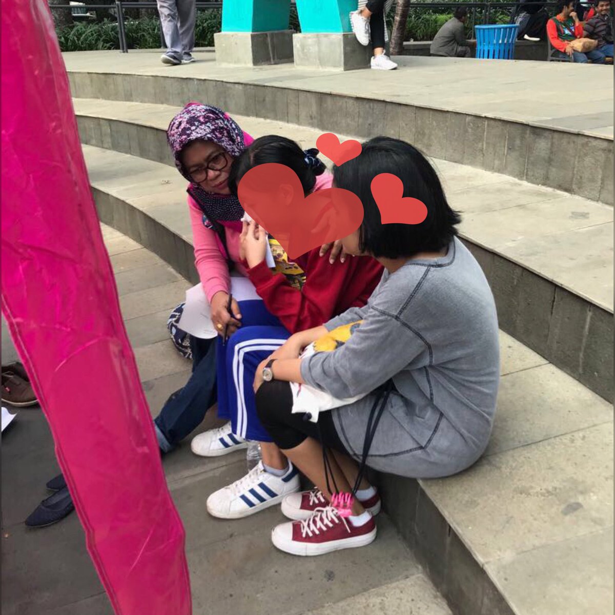 ridwankamil's tweet photo. Warga BDG jika stres butuh curhat ada Kekasih (Kendaraan Konseling Silih Asih) untuk mendapat nasehat dan solusi dari ragam ahli psikologis https://t.co/W1DLKT3P10