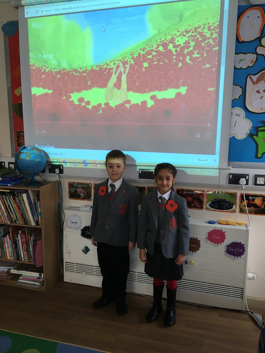 StmikesPrep's tweet photo. Two of our Pre-Prep 2 pupils led a short assembly on Remembrance and why it is important for us to remember, they also explained why the poppy is an important flower. #LestWeForget #stmy2 https://t.co/4SRQNZZUVz