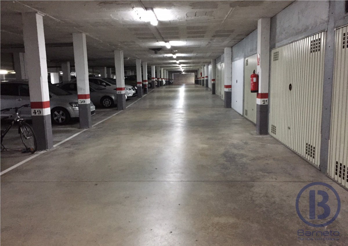 Barneto_SI's tweet photo. Lloguer de pàrquing per cotxe gran a la Devesa. Més info 👉☎️972.105.324 o per la web💻: https://t.co/cdeoDdajTx
#Barneto #realestate #parking #Girona #Devesa #Lloguer #Rent #Photo #Venda #Agentimmobiliari #car #novaweb #blog #ServeisImmobiliaris https://t.co/vyir90ScM7
