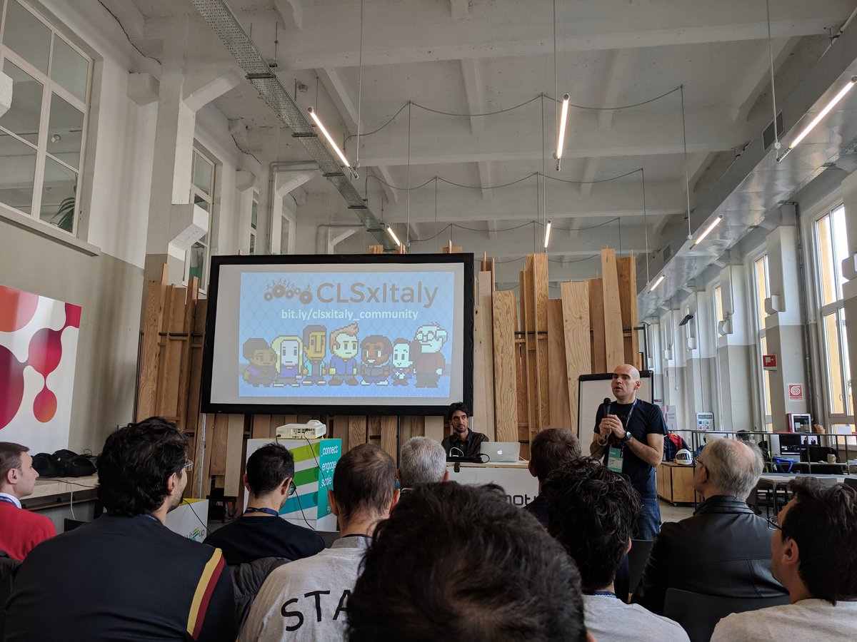 azzurraragone's tweet photo. Incontro Community a #Codemotion, con tutti ci vediamo il 25 Novembre prossimo a Roma con tutti i Community manager e i Community lover al https://t.co/BawWYk7T4t @innosans @ale_fattorini @Maraexceptioon @rainbowbreeze https://t.co/AL8UCSsZxL