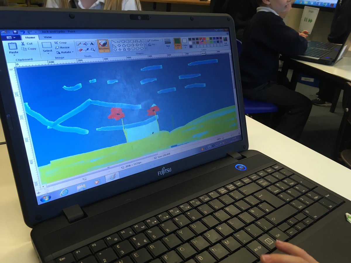MGLWorld_Gill's tweet photo. Year 1 and 2 creating some beautiful pictures of poppies on the laptops this morning #RemembranceDay #mglworld @mglworld https://t.co/qZW3TUvcC1