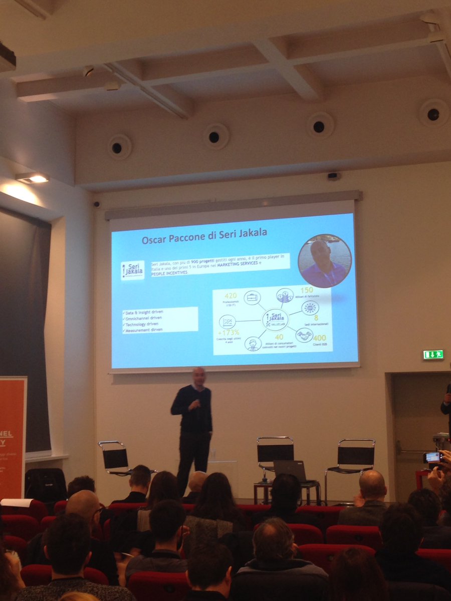 Come si comunica in modo efficace? Ce lo spiega Oscar Paccone, marketing campaign manager #comunicazione #progettobata #dsl17 #marketing #sdbawards