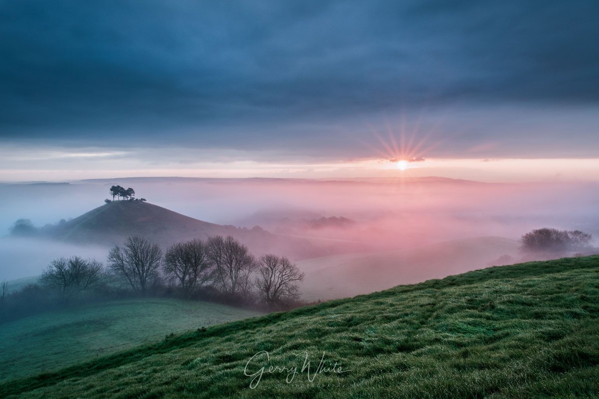 The #winner of this weeks #fsprintmonday is <a href="/gerrywitephotos/">Gerry White</a> with this stunning sunrise shot! We love how the soft colours in this #image compliment each other. Congratulations!