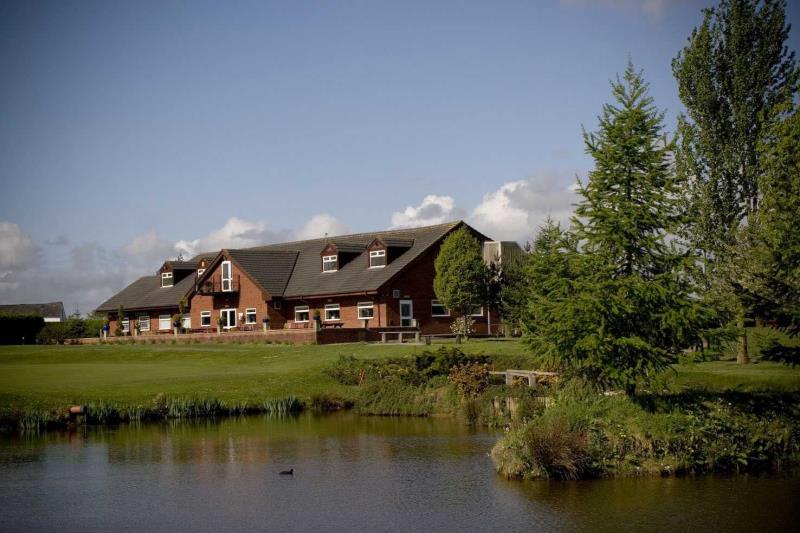 GlobalClubhouse's tweet photo. Here's today's #GolfCourseOfTheDay @GolfAntrobus #golfing #GolfersWorld #GolfLife #CourseDirectory #FridayFeeling https://t.co/k0W8z7uiF0 https://t.co/Ym9RbDE0I6