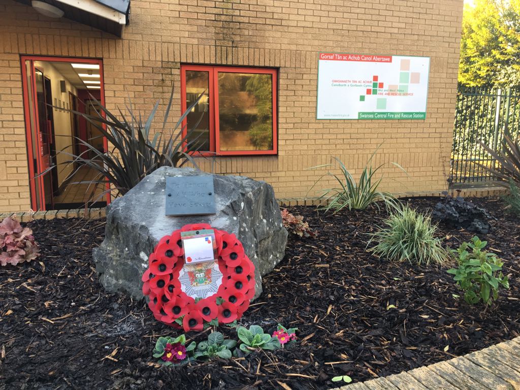 Green Watch Swansea Central <a href="/mawwfire/">Tân CGC / MAWW Fire</a>  with their own dedication in respect of  Remembrance Day, in the station memorial garden,great to see the commitment from.the crew in developing this once neglected area,a little piece of pride in #SwanseaStrand.