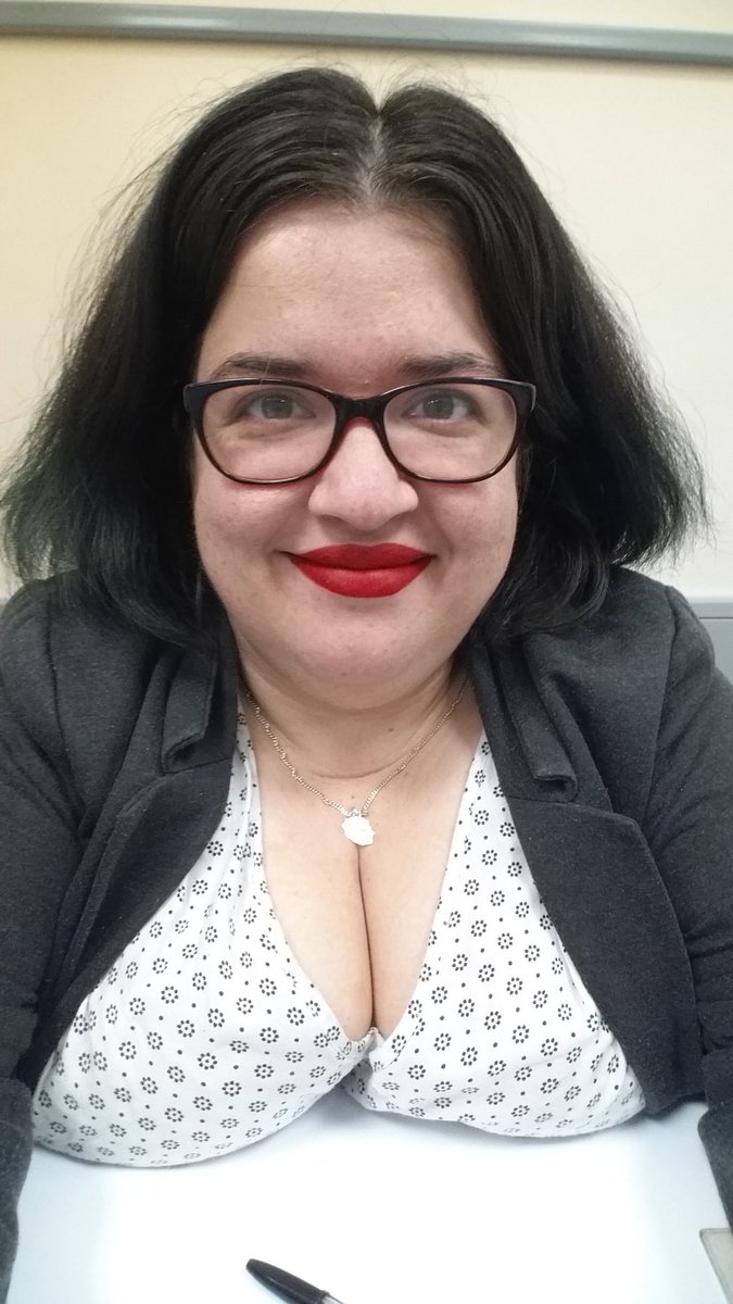 SandrineSmiles's tweet photo. Pas assez poilu pour faire des couilles, mais moi au moins je peux VRAIMENT les poser sur la table.
#fatpositive #curvywoman #sanscomplexes #teamgroscul #teamboobs https://t.co/BzcwAbTwjm