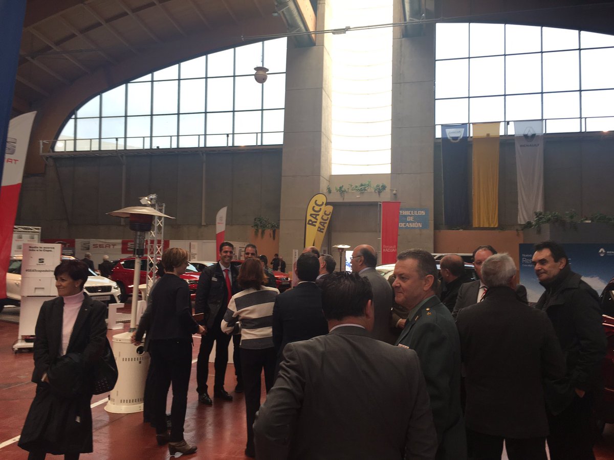 Asempaz's tweet photo. Inauguración XII Salón del vehículo con expositores como @RimautoTeruel @tuSEAT @CitroenEspana @Groupe_Renault @Opel organizado @camarateruel. No te lo pierdas.... https://t.co/xwf9mti6sJ