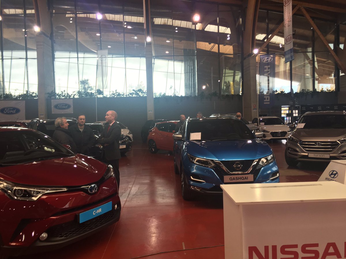 Inauguración XII Salón del vehículo con expositores como <a href="/RimautoTeruel/">Rimauto</a> <a href="/tuSEAT/">SEAT España</a> <a href="/CitroenEspana/">Citroën España</a> @Groupe_Renault <a href="/Opel/">OPEL</a> organizado <a href="/camarateruel/">Cámara Teruel</a>. No te lo pierdas....