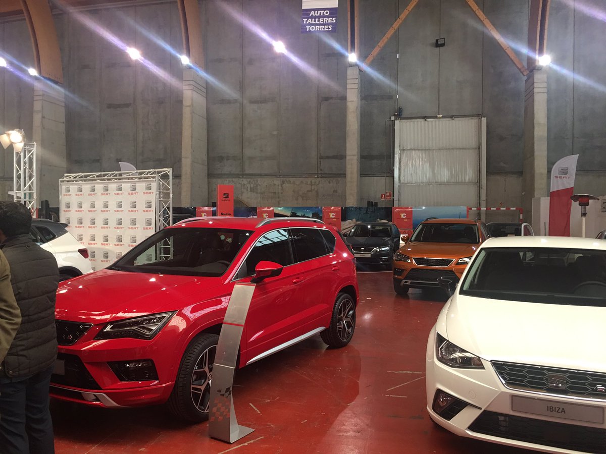 Asempaz's tweet photo. Inauguración XII Salón del vehículo con expositores como @RimautoTeruel @tuSEAT @CitroenEspana @Groupe_Renault @Opel organizado @camarateruel. No te lo pierdas.... https://t.co/xwf9mti6sJ