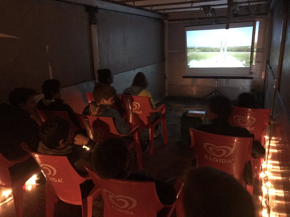 IoliAndrea's tweet photo. #Caspoggio #valmalenco grande serata ieri coi #ragazzi di #3media #missionStarLigh Inizio di un #grande cammino insieme per #VolareAlto https://t.co/j47nCfCJcI