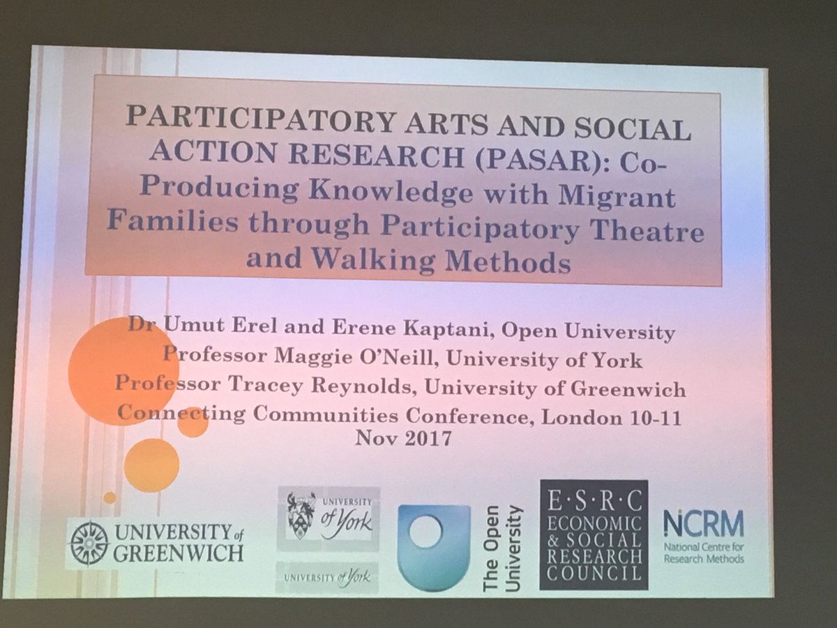 NelliStav's tweet photo. #PASAR project team members @maggieoneill9 @UErel @TAReynolds12 & Erene Kaptani reflect on participatory project w/ migrant mothers #knowledgeproduction #theatre #walkingmethods #enactingcitizenship https://t.co/rxaty3UEZG