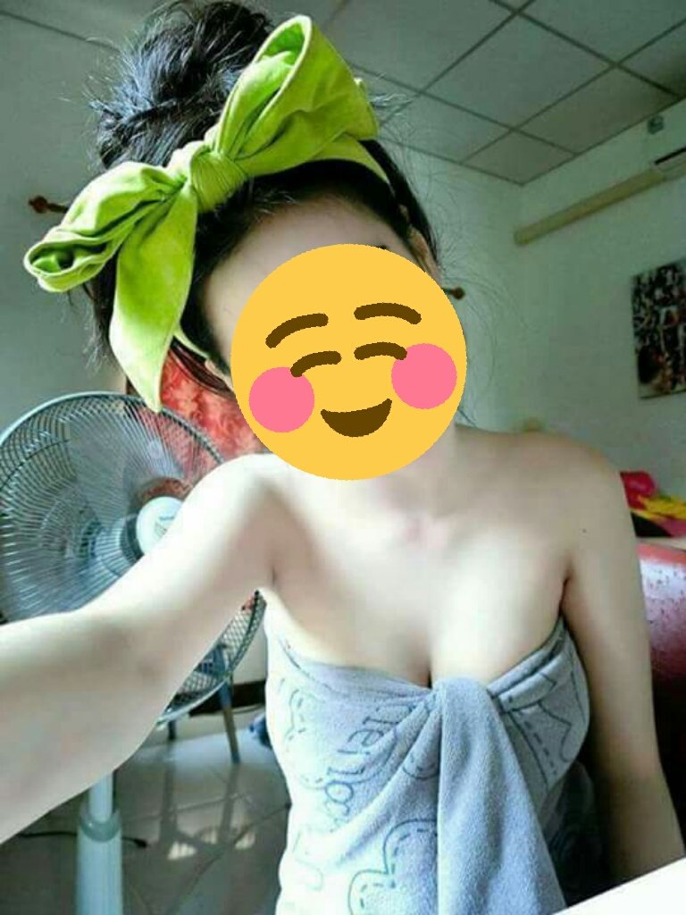gsdoqPnk2oM7I19's tweet photo. มาอาบน้ำกันมั้ย https://t.co/qUQjAE05HT