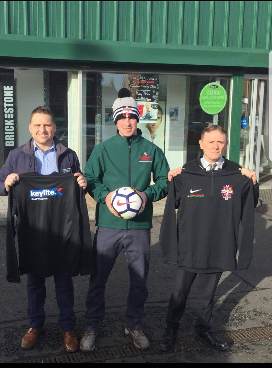 CrossCollyerYM's tweet photo. We would like to thank @Keylite and @haldane_fisher Ladas drive for their sponsorship of our new training gear
Hopefully brings us some luck going into the weekends games! #CCYM 🔶️🔲 https://t.co/ol3C7MsUmw