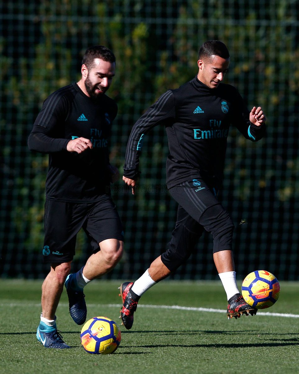 i_ElPadrino's tweet image. ريال مدريد انهى الحصة التدريبية الثالثة لهذا الاسبوع 

#RMLIFE #Halamadrid