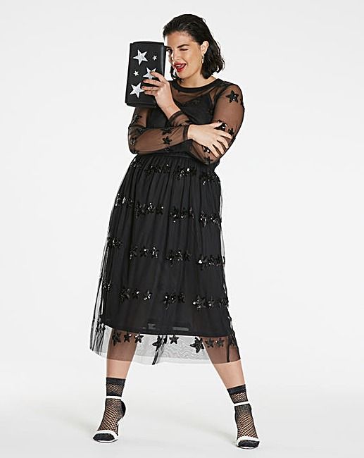 SimplyBeUK's tweet image. RT to win this Sequin Star dress and become a sparkle goddess! 🌟 #competition #freebiefriday

T&amp;amp;C's: bit.ly/2m54mtT  Ends 14.11.17