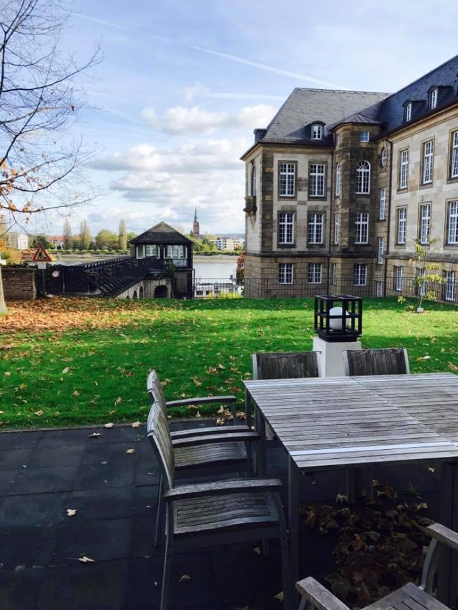 TrainingAktuell's tweet photo. Nur noch 3 Wochen!
Dann sehen wir uns auf dem @TrainCampTC in Bonn: Im Barcamp-Format neue #Trainingsmethoden ausprobieren & sich mit Kollegen austauschen - und mit uns. Wir freuen uns auf die persönliche Begegnung! https://t.co/65PZusaDH1
#TrainerTermin https://t.co/cw6VM9nzWK