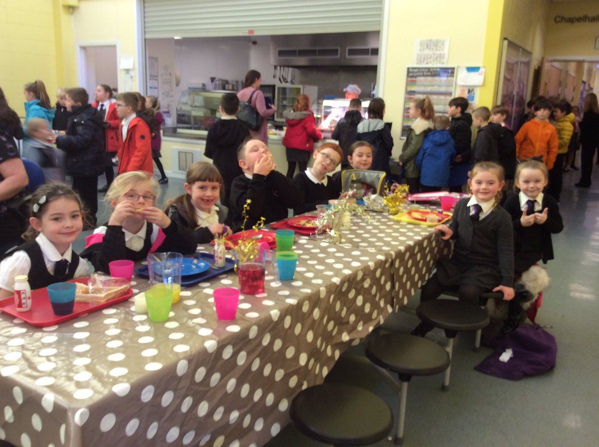 chapelhallPS's tweet image. This week's Supertable,well done 😀👍 #supertable #manners