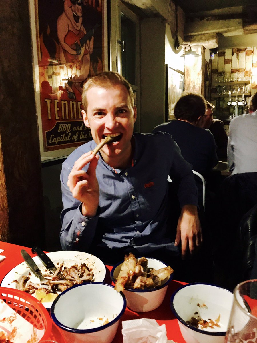 EmpLawyerSimon's tweet photo. "I eat @ChambersGuides ranked #AssociatesToWatch for breakfast, lunch &amp; tea... watch out @EmpLawyerJack I'm coming for you" 😠 #TeamRichard #FacebookFiring #MockTribunal https://t.co/WAqRROja0V